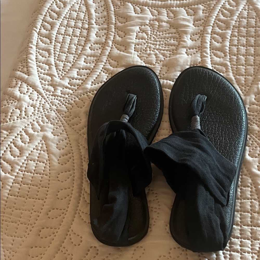 Sanuk Black Women's Sandals